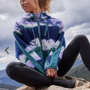 NWT Women's size XS Alpine Design OVERSIZED cropped zip sherpa jacket